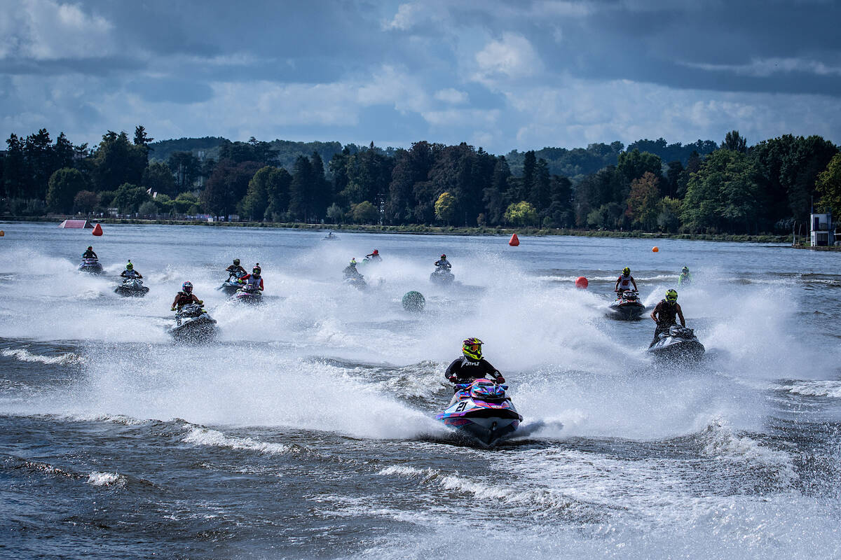 20250906195223-1145-Endurance action.jpg